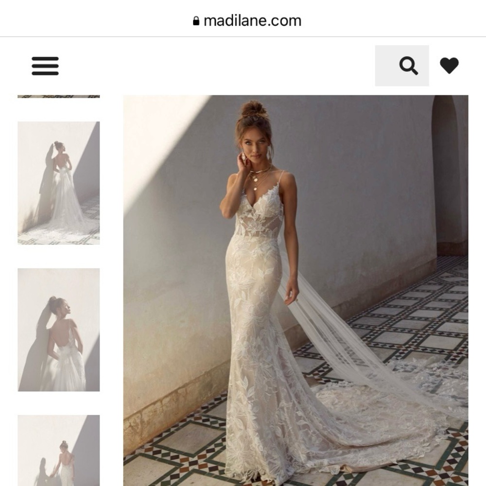 Elegant Lace Wedding Dress
